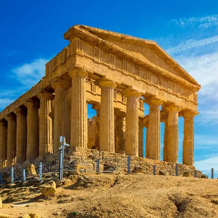 Apartment Acragante *